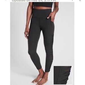 Athleta Salutation 7/8 Tight in Powervita S